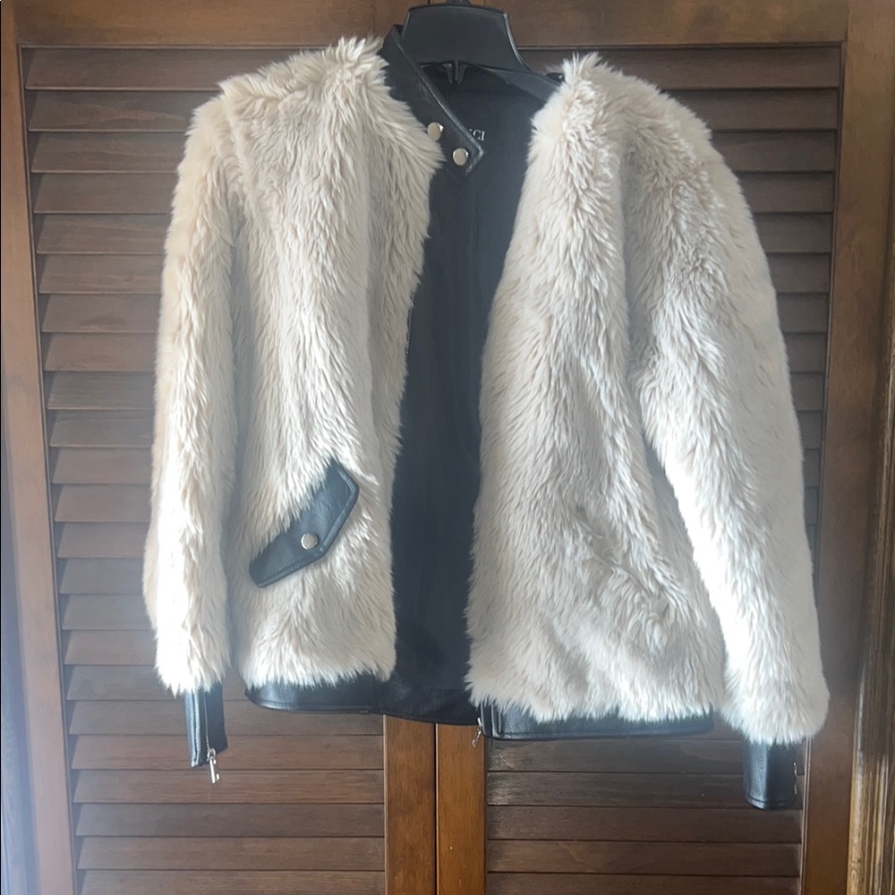 Elegant Cream Faux Fur and Faux Leather Women's Jacket